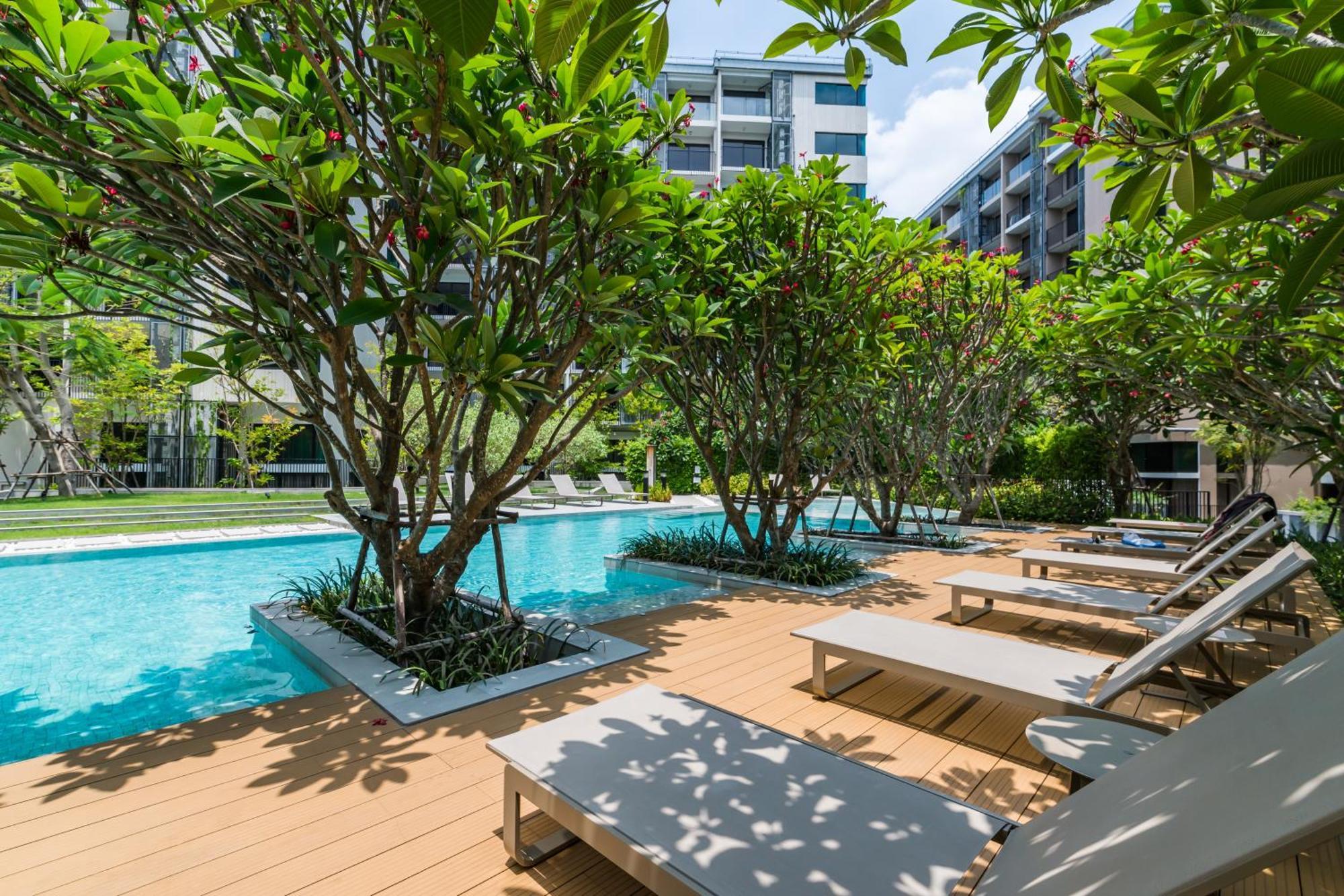 Blossom Sathorn By Plearn Lägenhet Bangkok Exteriör bild