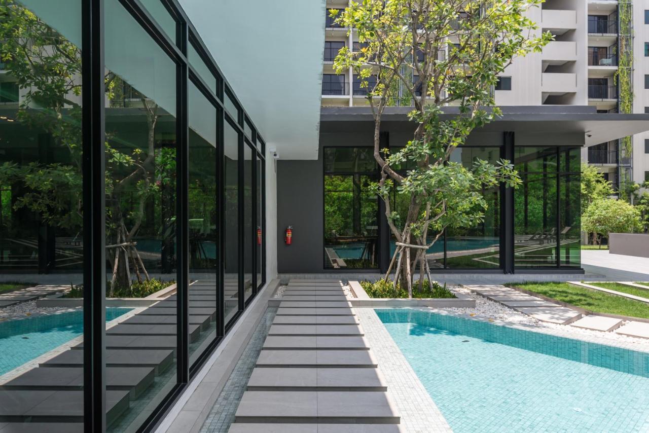 Blossom Sathorn By Plearn Lägenhet Bangkok Exteriör bild